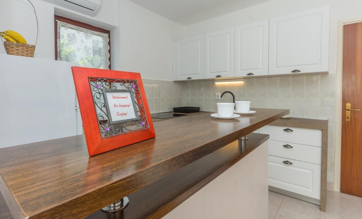 נייביצה Apartment Domijan By El-Pi Tours מראה חיצוני תמונה