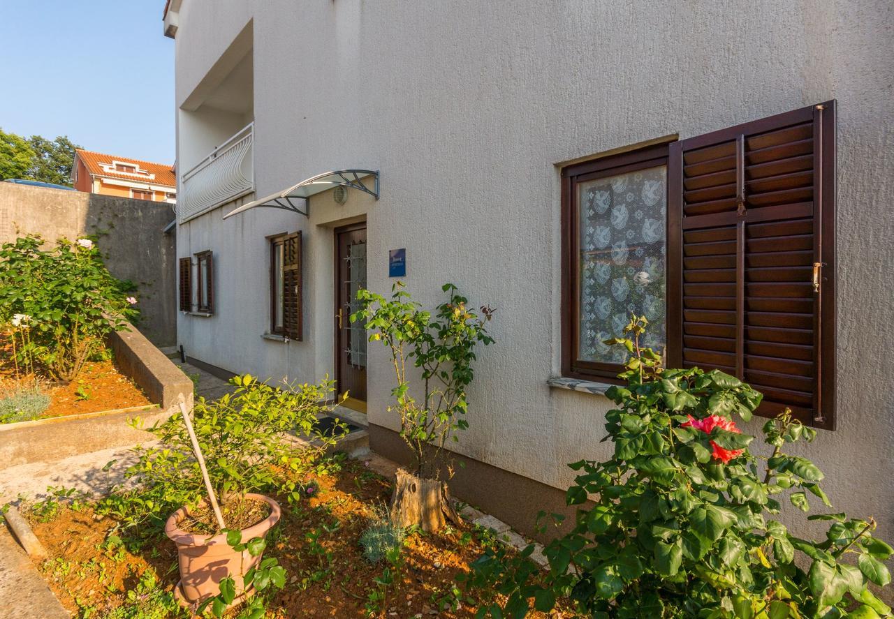 נייביצה Apartment Domijan By El-Pi Tours מראה חיצוני תמונה